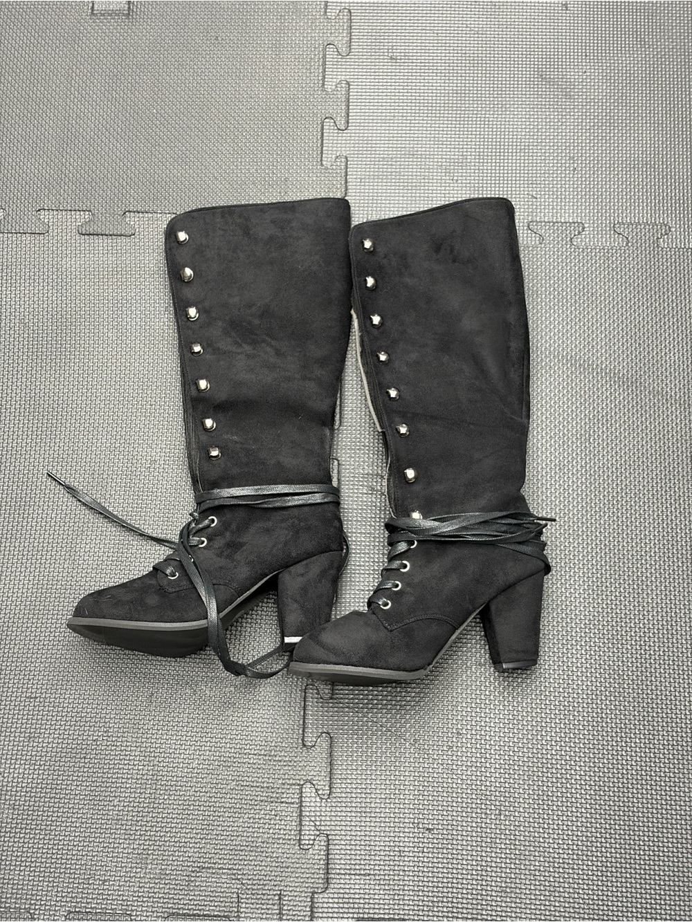 Women's Black Mid-Calf Lace-Up Heeled Boots